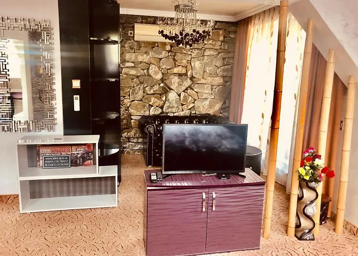 за гости старс Smolan