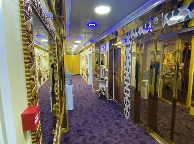 за гости старс Hotel